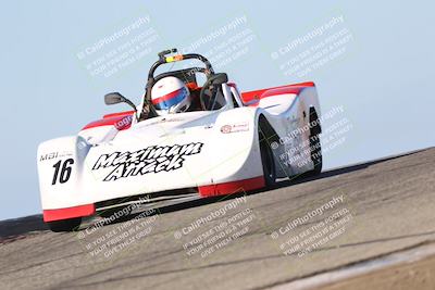 media/Oct-26-2025-CalClub SCCA (Sun) [[8ce1e69566]]/Group 6/Grapevine/